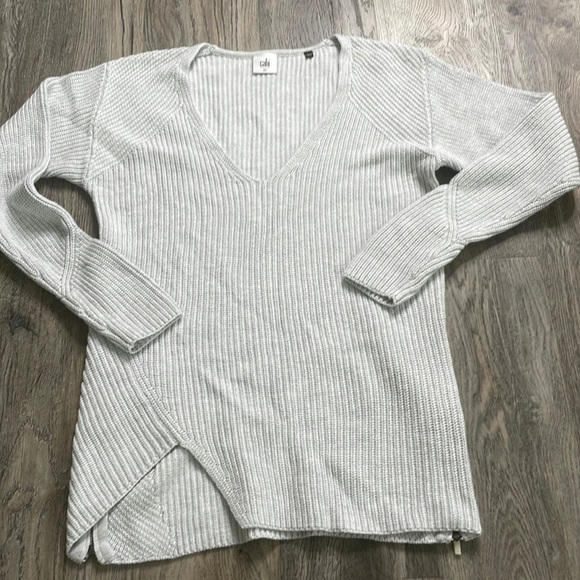 CAbi Women’s Grey Deep V Sweater with Zippered sides, style 3531, size XS - Picture 3 of 13